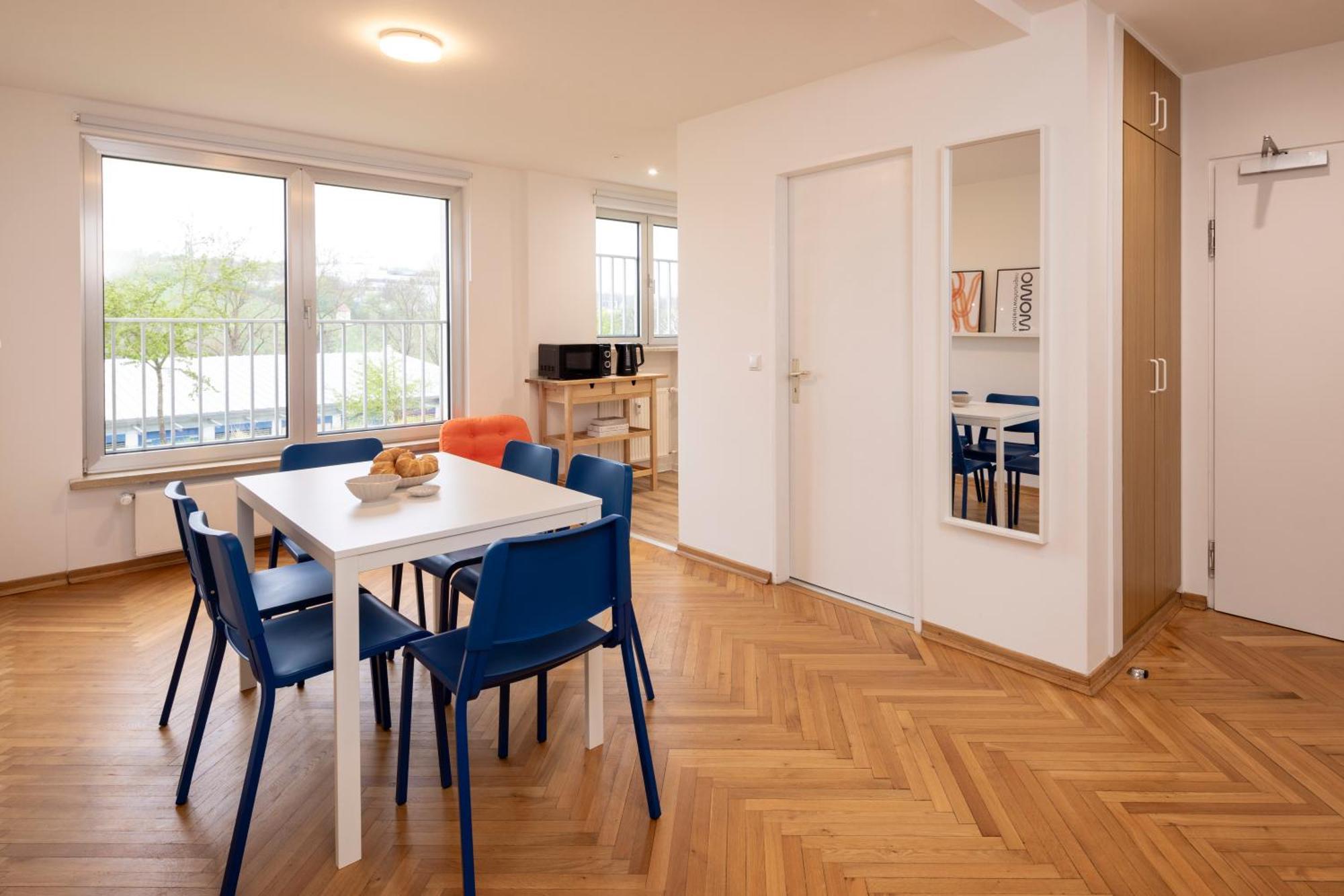Apartmenthaus Kitzingen - Grosszuegige Wohnungen Fuer Je 4-8 Personen Mit Balkon Eksteriør bilde